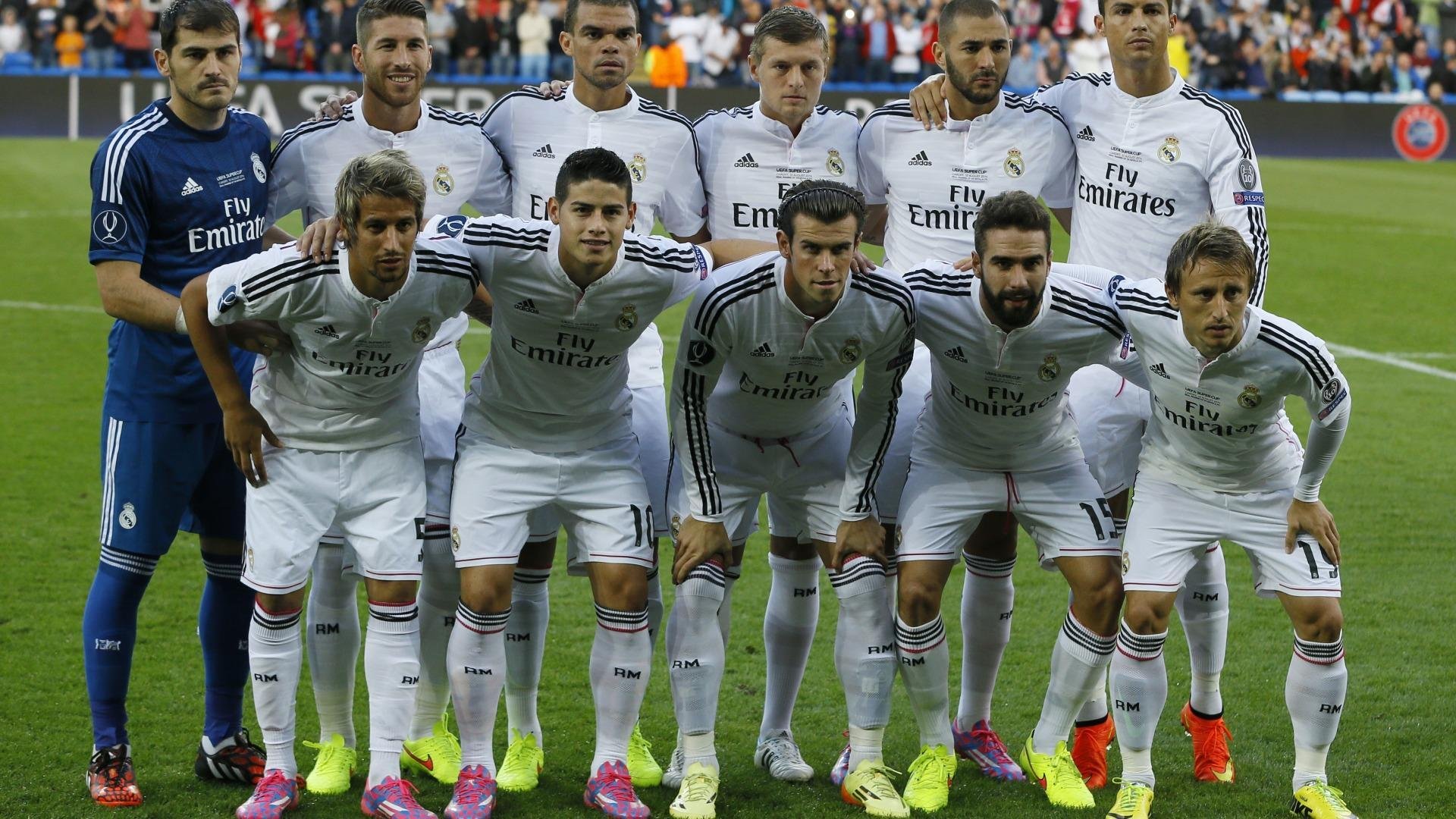 国际足球赛事中精彩纷呈，吸引球迷目光，国际足球十大精彩比赛