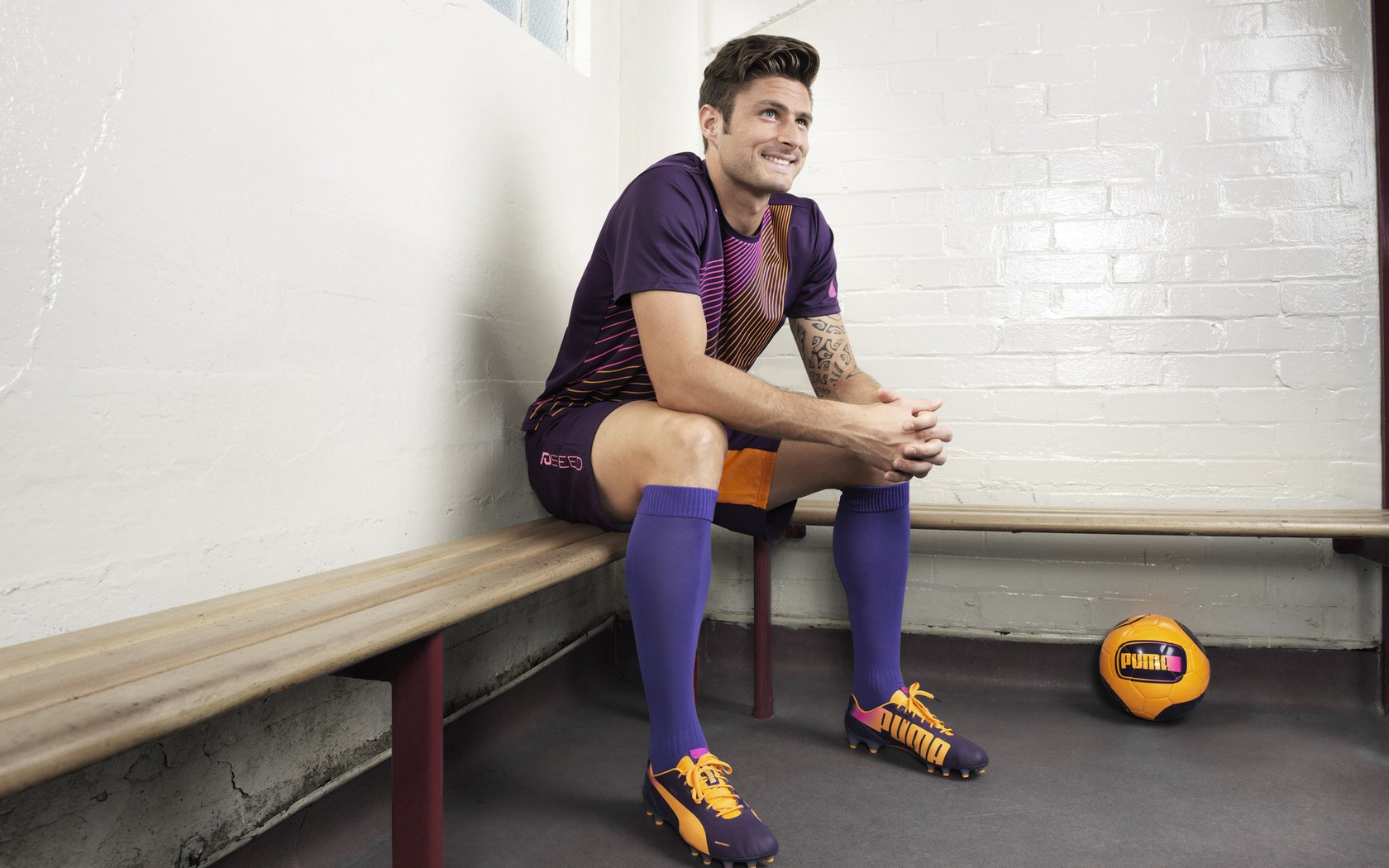 爵士全队集体发挥击败独行侠，米切尔领航狂砍分，爵士米切尔伤情